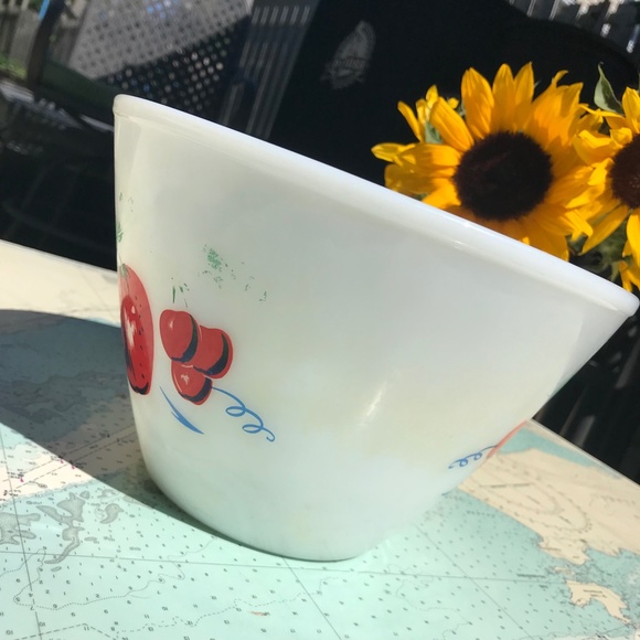 Fire King Apple & Cherries Mixing Bowl - Picture 3 of 10